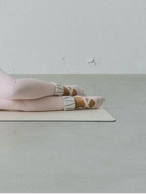 Sisterly Tribe Pilates Grip Socks - Ballet Slipper